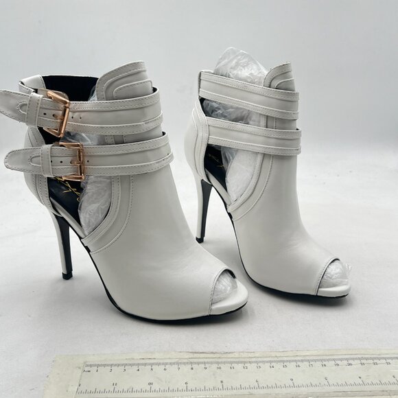 XYD White Ankle Boots with Buckle Detail - Picture 4 of 8